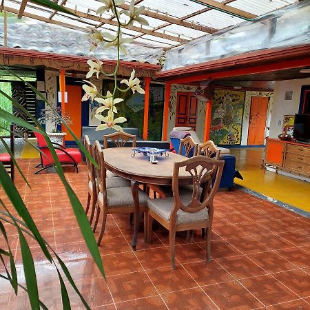 Hostal La Pijarana Salento Luaran gambar